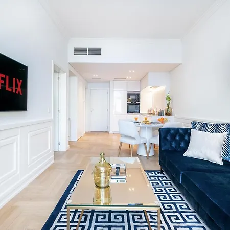 Apartament Whome | The Boulevard Prime Location & Timeless Luxury